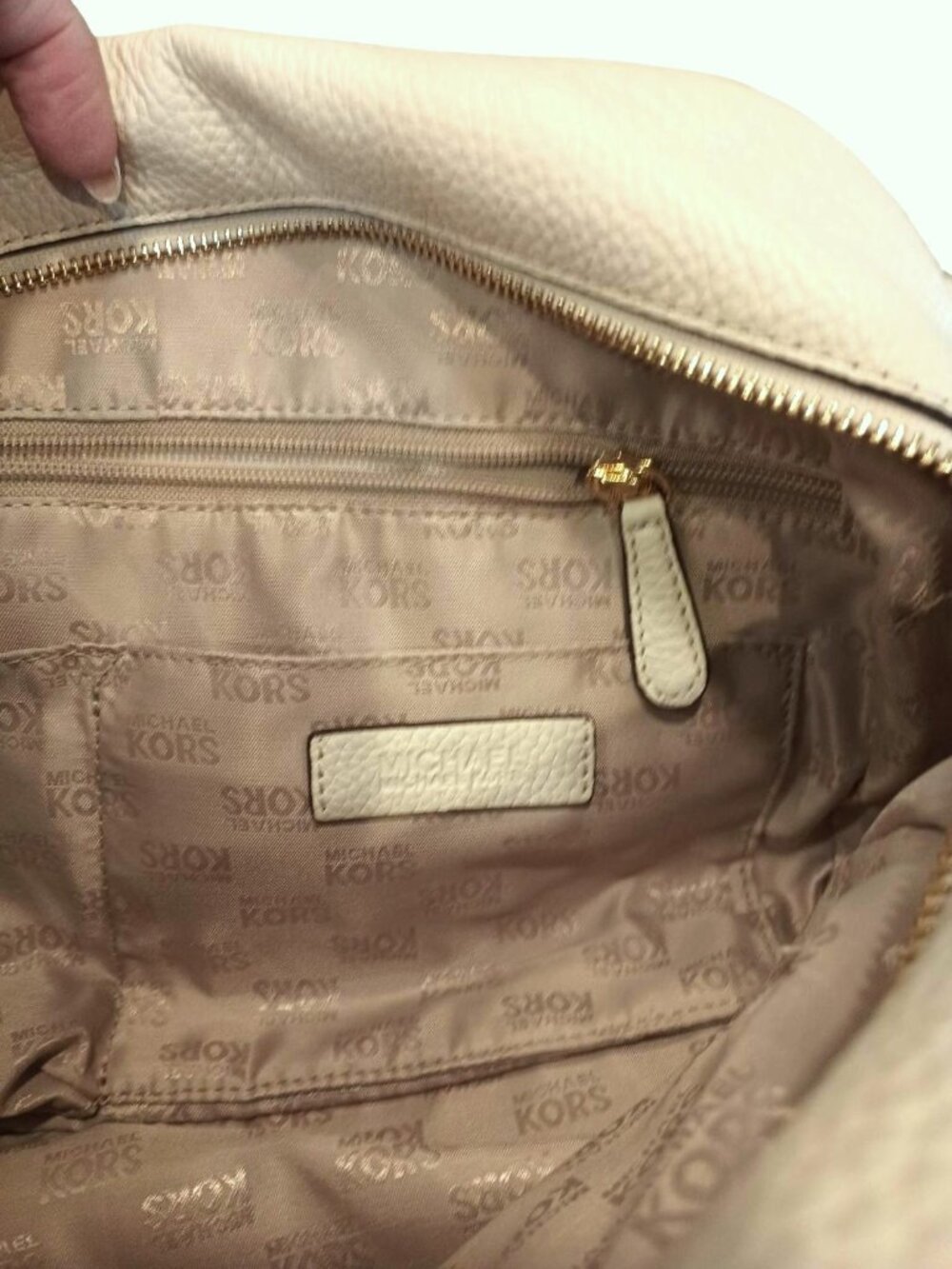 NEW Michael Kors Bedford Satchel Purse Medium Ecru Off White Zip Tassel Leather - Picture 7 of 8